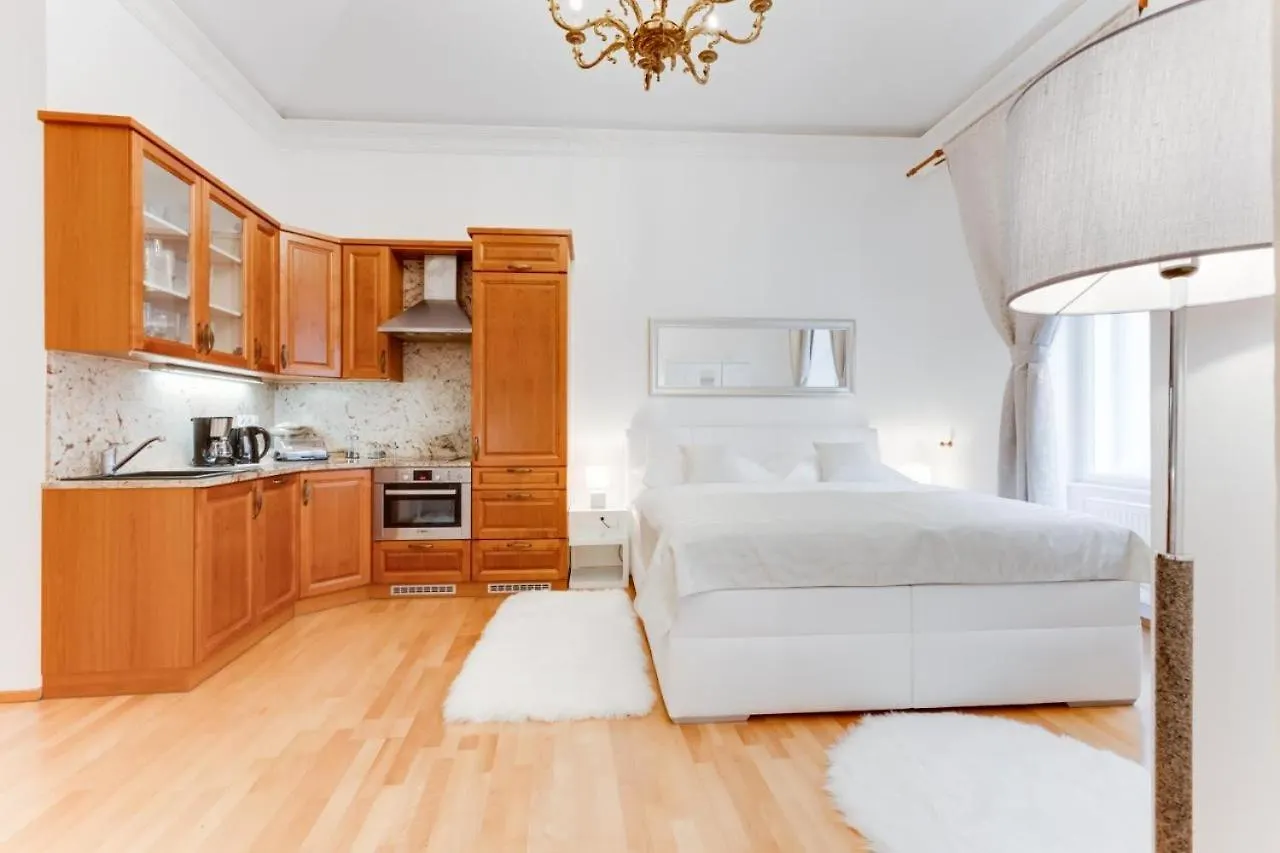 Wenceslas Square Royal Apartments Praga