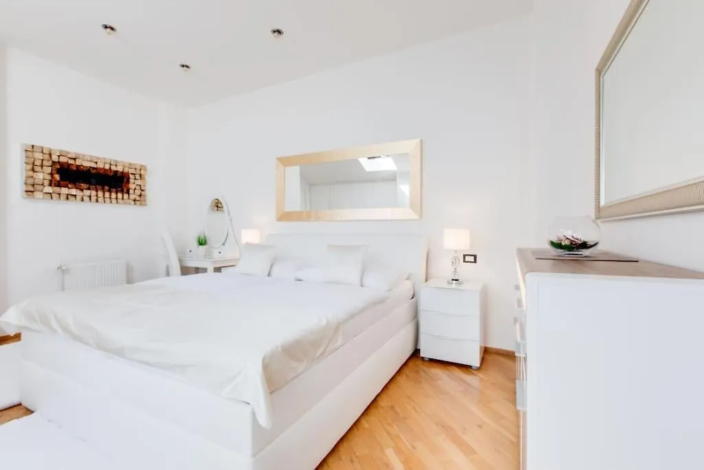 Wenceslas Square Royal Apartments Praga